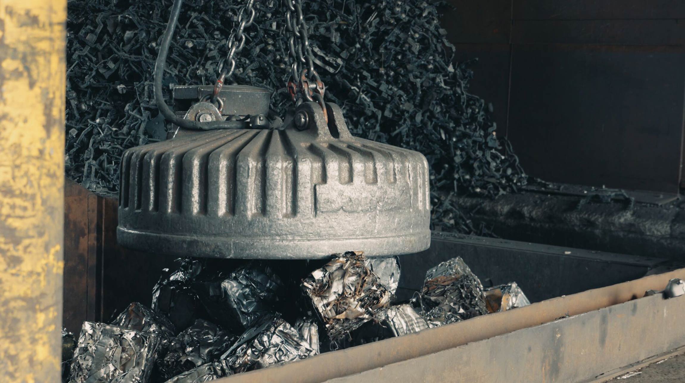 Home Parallax - MAT Foundry